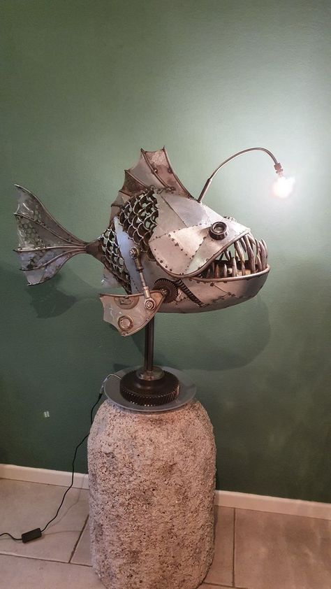 Metal Sculpture Welded, Found Sculpture, Welding Sculptures, Scrap Metal Sculpture, Welded Metal Art, Steel Welding, Welding Art Projects, Metal Artwork Wall, Metal Fish