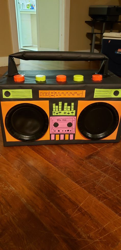 How To Make A Boom Box Out Of Cardboard, Diy Cardboard Boombox Prop, 80s Boombox Diy, Diy Boom Box Cardboard, Diy Boombox Projects, Boombox Valentine Box Ideas, Cardboard Boombox Diy, 1980 Birthday Party Ideas, Boom Box Diy