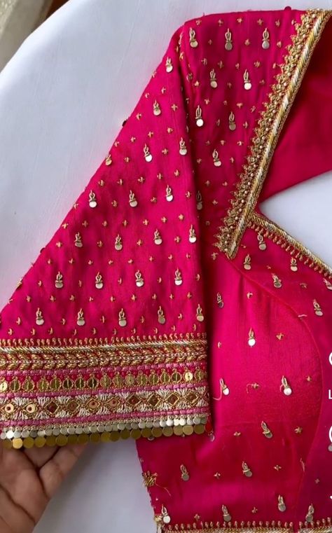 Blouse Design Thread Work, Pink Saree Wedding, Zari Work Embroidery Design, Embroidery Design For Blouse, Zari Work Embroidery, Work Embroidery Design, Blouse Designs Aari Work, Brocade Blouse Designs, Handwork Blouse