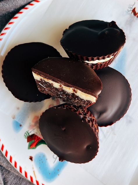 Small-batch Nanaimo Bars - Mini Batch Baker Nanaimo Bar, Nanaimo Bars, Bar Cups, Butter Tarts, Vegan Cream Cheese, Attention Deficit, Vanilla Pudding Mix, Coconut Cookies, Cookie Cups