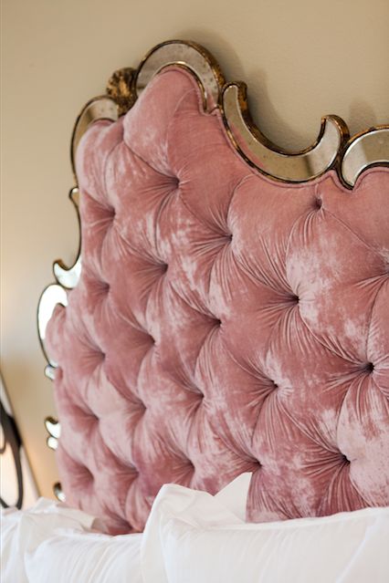 Pink Velvet Headboard Pink Velvet Headboard, Pink Headboard, Velvet Trend, Velvet Furniture, Deco Rose, Velvet Headboard, Dekorasi Kamar Tidur, Glam Decor, Boutique Interior