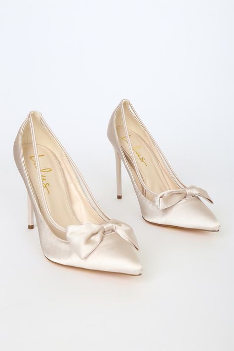 Bow High Heels, Cream Heels, Vinyl Trim, Beige Heels, Satin Shoes, Bow Pumps, Bow Heels, Satin Heels, Toe Socks