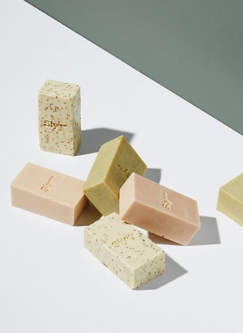 Soap Photography, Campaign Photography, Beauty Products Photography, Luxury Soap, Home Magazine, Soap Packaging, Oil Plant, Diy Soap, House And Home Magazine