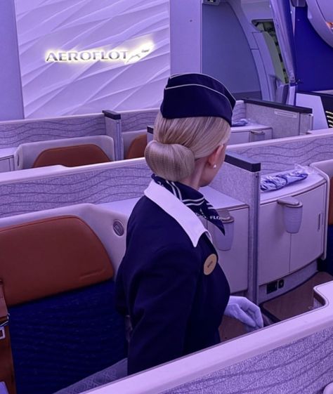 Aeroflot Airlines, Become A Flight Attendant, Air Stewardess, Liz Tomforde, Fly Emirates, My Goal In Life, Flight Attendant Life, Black Pink Background, Air Hostess