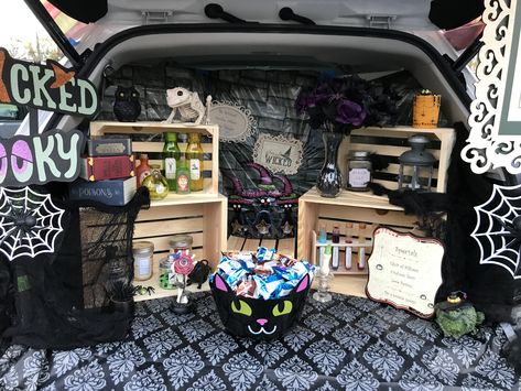 Trunk Or Treat Apothecary, Potions Trunk Or Treat, Witchy Trunk Or Treat, Witch Trunk Or Treat, Potion Shop, Trunker Treat Ideas, Trunk Or Treat Ideas, October Halloween, Soap Shop