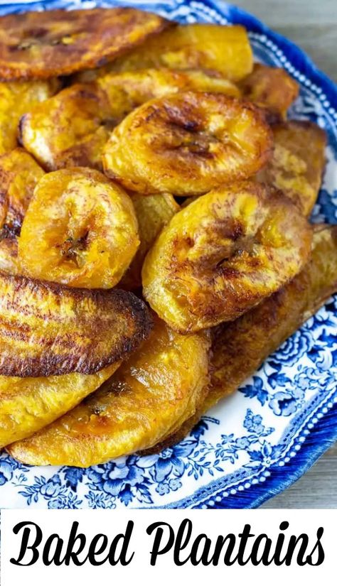 These juicy baked plantains are a delight, they are sweet, melt in your mouth and healthy. Baked in the oven compared to traditional frying, this is comfort food at its best, served as a side, dessert or snack. Baked Plantains Recipes, African Bites, Baked Plantains, Plantain Recipes, Bites Recipes, Healthy Baked, Cuban Recipes, Jamaican Recipes, Dessert Dishes