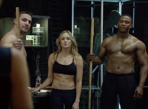 Arrow:Oliver Queen, Sara Lance & John Diggle One Legged Squat, John Diggle, Superhero Academy, David Ramsey, Sara Lance, Stephen Amell Arrow, White Canary, Elliptical Workout, Team Arrow