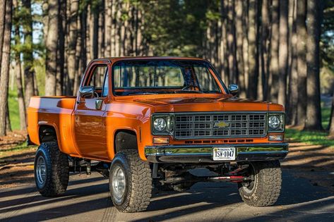 Ultimate Squarebody | Stunning 1978 Chevrolet K10 Short Bed!🤩🔥 Owner: Brayden Winegar —————————————————— FOLLOW @ultimate_squarebody for more content like this! | Instagram Squarebody Truck, Slammed Square Body Chevy, 85 Square Body Chevy, Square Body Chevy Diesel, 1987 Square Body Chevy, 80s Square Body Chevy, Short Bed, Classic Pickup Trucks, Gm Trucks