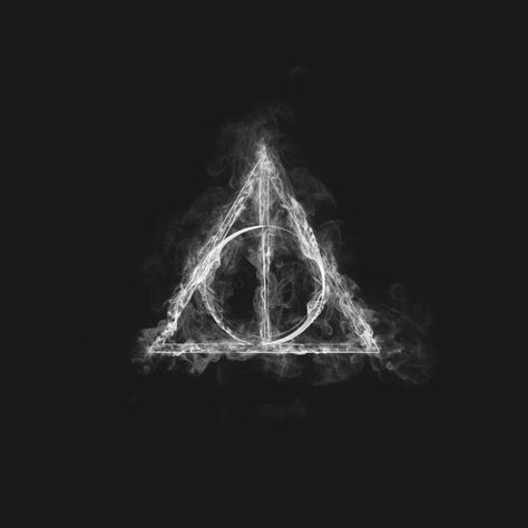 Deathly Hallows Symbol, Harry Potter Tshirt, Harry Potter Cosplay, Harry Potter Deathly Hallows, Harry Potter Tattoos, Image Film, Harry Potter Tumblr, Harry Potter Fanfiction, Harry Potter Jokes