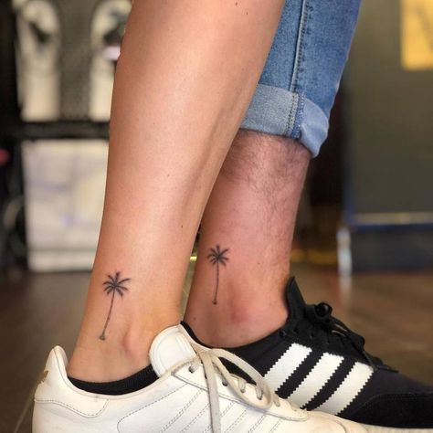 Matching palm tree tattoos on the ankle. Tiny Tattoos Ideas, Tiny Tattoos With Meaning, Ankle Bracelet Tattoo, Christian Sleeve Tattoo, Palm Tree Tattoo, Small Girl Tattoos, Small Tattoos Simple, Back Of Shoulder Tattoo, Tattoo Bracelet