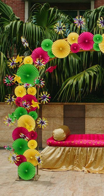 Ganpati Decoration Theme, Janmashtami Decoration, Diy Wedding Backdrop, Marriage Decoration, Desi Wedding Decor, Mehndi Decor, Beautiful Wedding Decorations, Arch Decoration, Wedding Backdrop Decorations