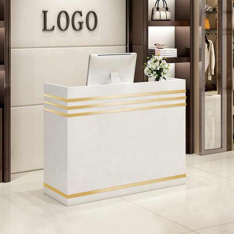 Small Shop Counter Ideas, Store Desk Design, Shop Desk Counter, Hotel Counter Design, Counters For Shops, Small Counter Design, Small Hotel Reception Design, Modern Cash Counter Design Retail Shops, Clothing Store Counter Design