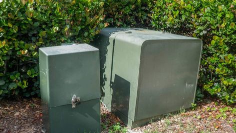 How to Hide a Transformer Box in Your Yard: 9 Tips and Ideas Cover Utility Box In Yard, Hide Generator Outside, Hide Electrical Box In Yard, Electric Box Cover Up Ideas Outdoor, Hide Utility Box In Yard, Utility Box Cover Ideas Outdoor, Outdoor Electrical Box Cover, Generator Box, Hydrangea Petiolaris