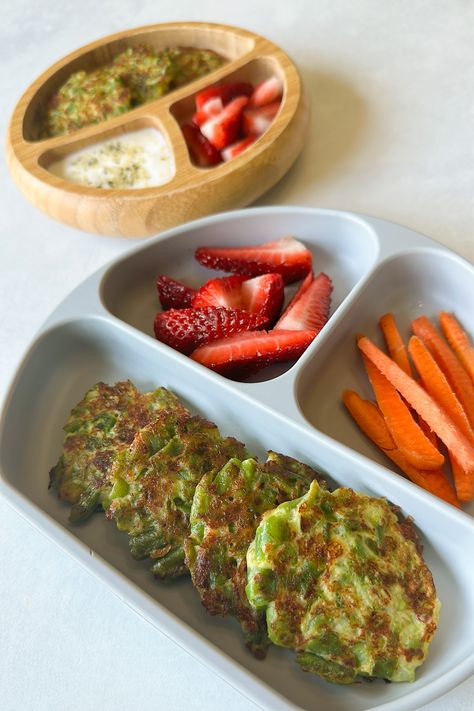 Green Bean Fritters - Feeding Tiny Bellies Bean Fritters, Green Bean Baby Food, Low Sodium Cheese, Green Pizza, Veggie Patties, Baby First Foods, Filling Lunch, Healthy Baby Food, Weaning Recipes