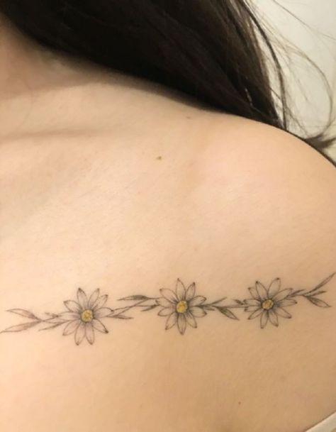 Collar Bone Daisy Tattoo, Sunflower Chain Tattoo, Daisy Collarbone Tattoo, Shoulder Daisy Tattoo, Daisy Tattoo Collar Bone, Daisy Collar Bone Tattoo, Daisy Vine Tattoo, Daisy Chain Tattoo Ankle, Sunflower Vine Tattoo