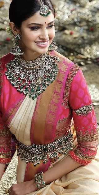 Victorian Jewelry Indian Bride, Victorian Jewelry Indian, Diamond Bangles Indian, Victorian Jewelry Necklace, Indian Bridal Jewelry, Bridal Diamond Necklace, Indian Wedding Jewelry Sets, Bridal Necklace Designs, Bridal Jewels