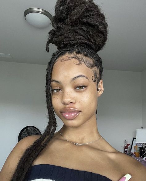 Protective Hairstyles For Natural Hair, Faux Locs Hairstyles, Pretty Braided Hairstyles, Hair Ponytail Styles, Ponytail Styles, Locs Hairstyles, Faux Locs, Black Girls Hairstyles, Aesthetic Hair