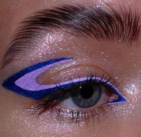 🕊 (@SelectOutfit) / Twitter Cute Eye Makeup, Graphic Makeup, Rave Makeup, Swag Makeup, Skin Tint, Eye Makeup Designs, Dope Makeup, Colorful Eye Makeup, Makeup Eye Looks