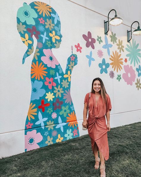 Dressed up and heading out to Chipotle for dinner! 🤣🌯 This @amazonfashion dress is one of my faves and only $20! 🧡 Shop this look by following me in the LIKEtoKNOW.it app!  http://liketk.it/2E2Uk #liketkit @liketoknow.it #LTKcurves #LTKspring #LTKstyletip #LTKunder100 #LTKunder50 #LTKshoecrush #LTKsalealert  #founditonamazon #amazonfashionfinds Dallas Murals, Instagram Walls, Dallas Photography, Selfie Wall, Instagram Wall, Flower Mural, Sibling Poses, School Murals, Dallas Fashion