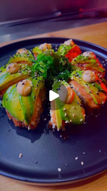 ANDRES DE OLIVEIRA on Instagram: "Sushi Pizza @soyamiami   #andrescooking #soyamiami" Sushi Pan Recipe, Sushi Bites, Sushi Pizza, Sushi Party, Great Apps, Pan Recipes, Sushi Recipes, Ideas Casa, Japanese Dishes