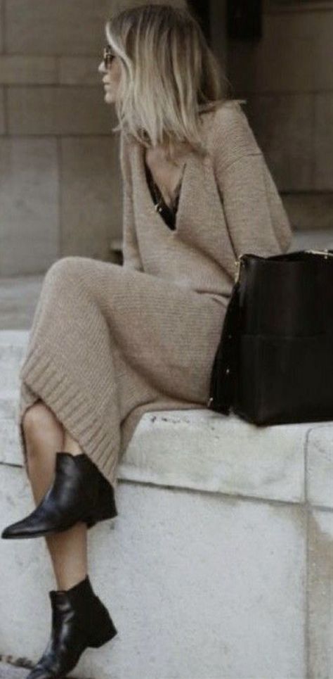 Maxi Knit Dress, Mode Inspo, Looks Chic, Looks Style, Outfits Casuales, Elegant Fashion, Beautiful Outfits, Autumn Winter Fashion, Chic Outfits