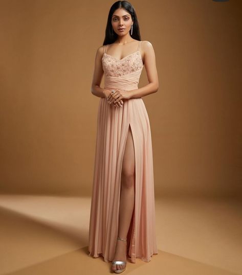 Peach Seed, Peach Gown, Noodle Strap, Sweetheart Neck Dresses, Bridesmaid Dresses With Sleeves, Gown For Women, Sleeveless Gown, Gowns Online, Other Outfits