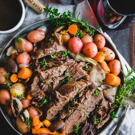 Crockpot 7-Bone Roast Recipe Instapot Venison Roast Recipes, Instant Pot Elk Roast, Moose Roast Instant Pot, Elk Roast Instant Pot, Deer Roast Instant Pot, Venison Roast Instant Pot, Instant Pot Venison Roast, Yankee Recipes, Deer Roast