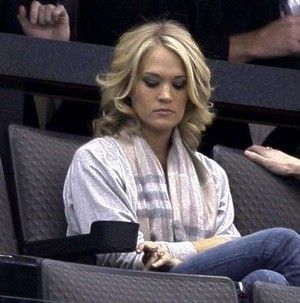 9 Pictures of Carrie Underwood without Makeup | Styles At Life Carrie Underwood Makeup, Carrie Underwood American Idol, Platinum Record, Carrie Underwood Hair, Carrie Underwood Pictures, Carrie Underwood Style, American Idol Winner, Celebs Without Makeup, Makeup Photos