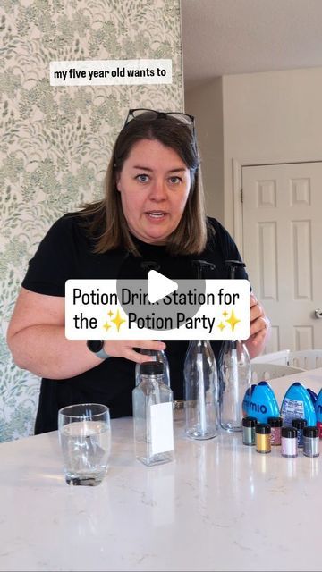 Kelsey Pomeroy on Instagram: "What else should we add to our potion drink station? 

My 5-year-old asked for a potion party for his 6th birthday and I thought it would be fun to do a potion drink station! 

I thought long and hard about it. Because this could very quickly go south with kids mixing things like edible glitter and flavoring. And I think I came up with a method that will stay relatively organized and still be fun and hands on for the kids to do by themselves! 

.
.
.
#kelsewhatelse #potionparty #midwestmom #birthdaypartyideas #kidspotionparty #Momtips #halloweenactivitiesforkids" Potion Party Ideas, Potion Party Kids, Potion Birthday Party, Potion Station For Kids, Potions Party, Potions For Kids, Potion Party, Beverage Station Party, Harry Potter Party Ideas