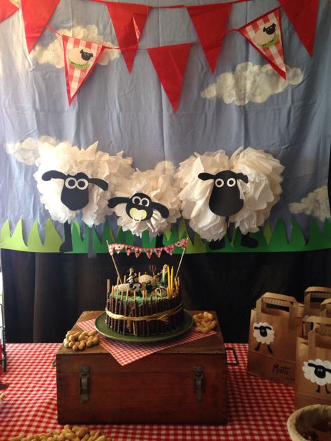 Shaun the sheep Shaun The Sheep Birthday Party Decor, Shawn The Sheep Birthday Party, Shaun The Sheep Birthday Party, Sheep Decorations, Sheep Party, Decorations For Birthday Party, Pastor Appreciation Day, Timmy Time, Garden Party Birthday