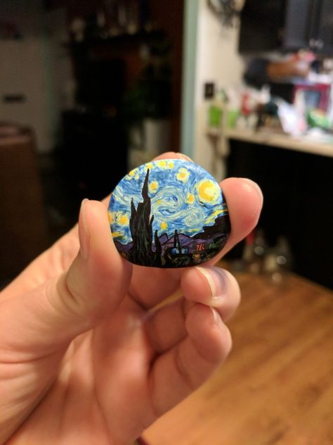 Van Gogh painted rock Van Gogh Rock Painting, Aesthetic Stone Art, Starry Night Craft, Rock Painting Ideas Aesthetic, Aesthetic Rock Painting, فنسنت فان جوخ, Van Gogh Gifts, Starry Night Painting, Diy Rock Art