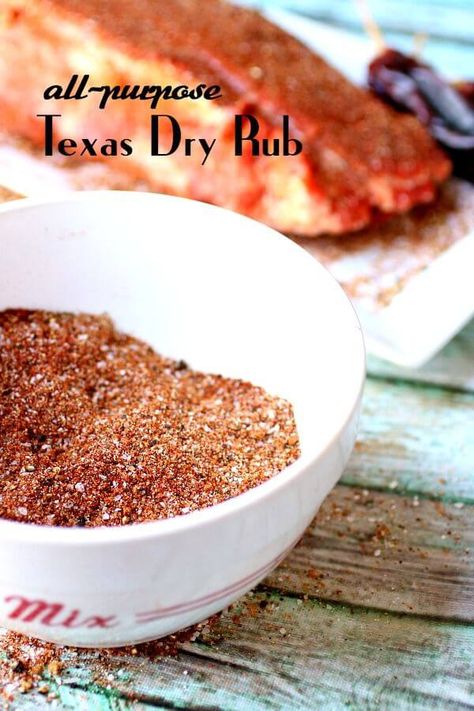 Authentic Texas Dry Rub recipe is absolutely the best! Brown sugar, salt, and spices combine in this easy homemade meat rub. #beef #dryrub #DIY #easy via @Marye at Restless Chipotle Texas Dry Rub Recipe, Homemade Meat Rub, Bbq Rub Recipe, Homemade Dry Rub, Bbq Dry Rub, Dry Rub Recipes, Dry Rubs, Homemade Spice Mix, Spice Blends Recipes