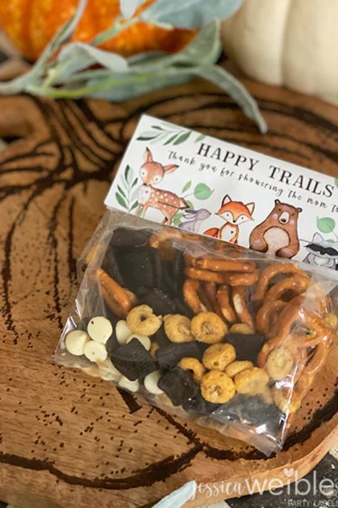 Woodland Theme Party, Birthday Party Treat Bags, Woodland Baby Shower Favors, Treat Bag Toppers, Forest Baby Showers, Animal Baby Shower Theme, Birthday Party Treats, Woodland Birthday Party, Inch Bag