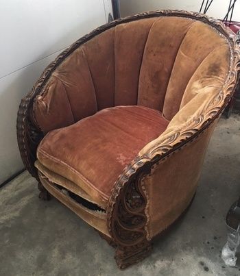 Vintage Comfy Chair, Grandma Furniture, Grandma Chair, Industrial Condo, Boho Hippie Home, Southwestern Furniture, Parlor Room, African Furniture, Deco Chairs