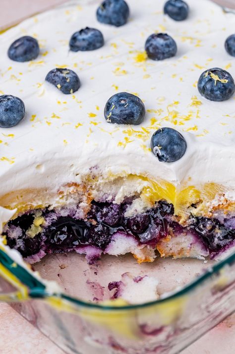 Lemon Tiramisu, Blueberry Desserts, Lemon Dessert Recipes, Tiramisu Recipe, Gluten Free Sweet, Easy No Bake Desserts, Best Cake Recipes, Low Fodmap Recipes, Blueberry Recipes