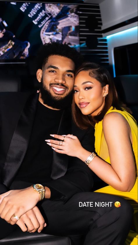 Date Outfit Fall, Basketball Game Outfit, Outfit Dinner, Outfit Hoodie, Outfit Zara, Jordyn Woods, Black Love Couples, Black Couples Goals, Cute Couple Poses