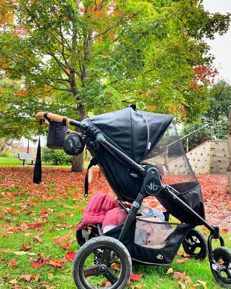 🤍Secondhand September Baby Edition What: Bumbleride Era Reversible Stroller Why: Living in a rural to suburban area with lots of dirt roads, park trails and all seasons of weather- my phone consultation with @mbeansdotcom led me to the @bumbleride brand with a focus on everyday durability and sustainability. * Reversible seat, ready at birth (no attachments) * Lay flat seat for naps on the go * Large cargo basket to store all your supplies (as you can see mine is ALWAYS full) * Spacious... Bumbleride Era, September Baby, Dirt Roads, Park Trails, My Phone, All Seasons, Lay Flat, Stroller, The Go