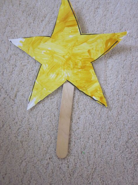 Pin1K Tweet Share +1 Stumble EmailHope you and your little ones have been having fun with the star projects from last week’s post.  Here are a few more star ideas to keep the shape-learning rolling!  Today, we’ll be working on Star Puppets!   What You Need: Paper Plate Scissors Yellow Paint (or color of your […] Christmas Star Crafts, Shape Learning, Star Crafts, Preschool Shapes, Star Ideas, Class 2023, Yellow Crafts, Toddler Craft, Christmas Crafts Ideas