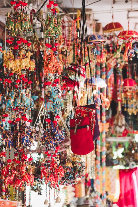 The market place of Jaipur. Download this photo by Ibrahim Rifath on Unsplash Jaipur Diaries, Rajasthan Tourism, Backpacking India, Mother Daughter Trip, Indian Arts And Crafts, Block Printed Textiles, Visit India, Carved Doors, Indian Crafts