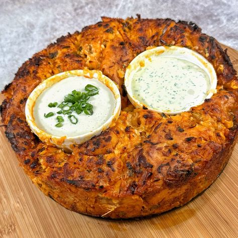 Buffalo Chicken Pull Apart Bread - Recipe Champions Buffalo Chicken Pull Apart Bread, Bundt Pan Ideas, Chicken Pull Apart Bread, Buffalo Chicken Bread, African Pictures, Chicken Bread, Bread Pull Apart Recipes, Spring Menu, Paleo Chicken Recipes