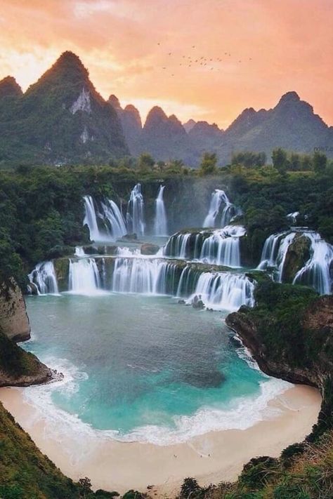 Halong Bay, Dream Travel Destinations, Beautiful Waterfalls, Vacation Places, Alam Yang Indah, Beautiful Places To Travel, Wanderlust Travel, Beautiful Places To Visit, Pretty Places