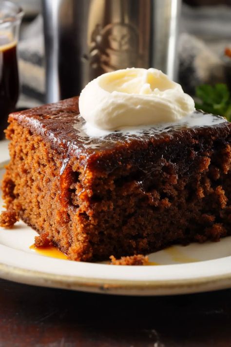 Old Fashioned Molasses Cake Recipe Old Fashioned Cake Recipes, Molasses Cake, Molasses Bread, Molasses Recipes, Gingerbread Cake Recipe, Toffee Cake, Pierogi Recipe, Fall Cake, Holiday Picks