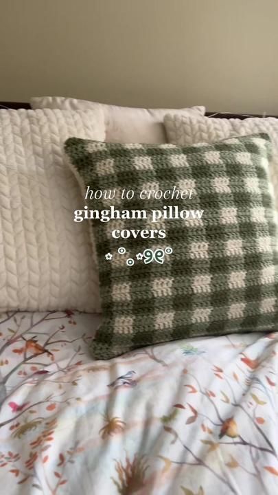 strawb 🍓 on TikTok Crochet Plaid Pillow Cover, Crochet Pillow Checkered, Crochet Gingham Pattern, Crochet Bed Decor, Bedroom Crochet Ideas, Crochet For Bedroom, Pillow Crochet Cover, Knitting Pillow Covers, Crochet Tapestry Pillow