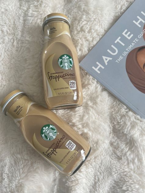 Bottled Starbucks, Starbucks Frappuccino Bottles, Starbucks Bottles, Starbucks Secret Menu Drinks, How To Order Starbucks, Starbucks Secret Menu, Secret Menu, 200 Calories, Sushi Recipes