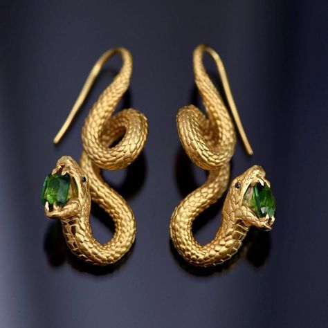 All Posts • Instagram Golden Fashion, Earrings Golden, Unusual Earrings, Earrings Trendy, Snake Jewelry, Versatile Jewelry, Snake Earrings, Custom Earrings, Trendy Jewelry