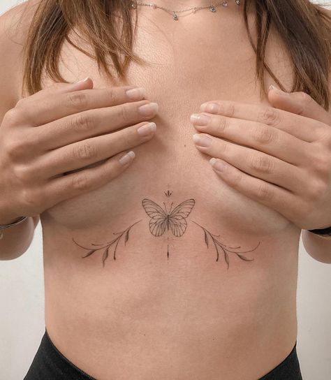 In Between Chest Tattoo For Women Meaningful, Small Cleavage Tattoos Women, Chest Photos Female, Torso Tattoos For Women, Tattoo In Between Chest Woman, Cleavage Tattoos, Tattoo Pequeños Mujer, In Between Chest Tattoo, Chest Tattoo Girl