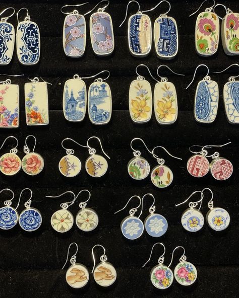 Vintage china earrings bring me joy. That’s all. ❤️😁 Krishna Earrings, China Earrings, China Jewelry, Broken China, Upcycled Jewelry, July 15, Vintage China, Royal Doulton, Delft