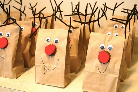 Rudolph the Reindeer Treat Bags Brown Paper Bag Crafts, Rudolph Crafts, Crafts For Christmas, Christmas Goodie Bags, Goodie Bags For Kids, Paper Bag Crafts, Reindeer Craft, Reindeer Gifts, Christmas Kindergarten