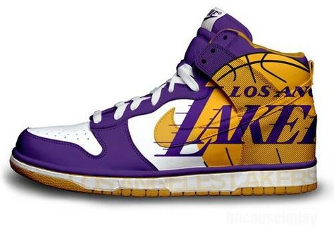 For any lakers fan/game Nike World, Nike Heels, High Top Basketball Shoes, Shoe Designs, Nike Shoe, Fresh Shoes, Purple Shoes, Nikes Girl, Nike Free Shoes