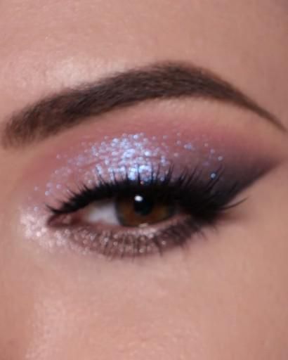 Makeup Ideas For Night Party, Make Up For A Night Out, Night Make Up Ideas, Makeup Looks For Parties, Cocktail Party Eye Makeup, Eye Makeup For Night Party, Night Party Eye Makeup, Party Makeup Colorful, Eye Makeup For Party Night